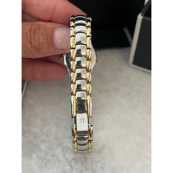 Bulova Ladies Wrist Watch Dual Gold/Silver Tone Analog Quartz Women Watch - Picture 7 of 9